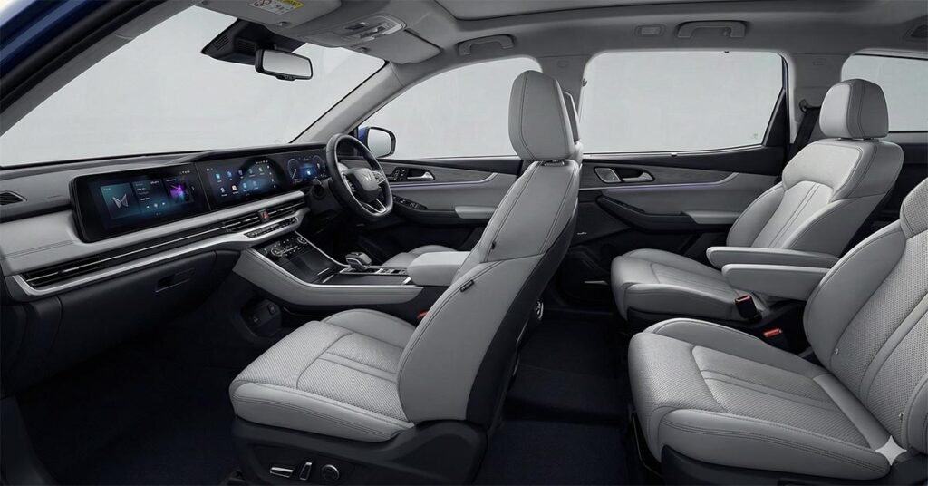 Mahindra XUV 700 & 7XO Interior