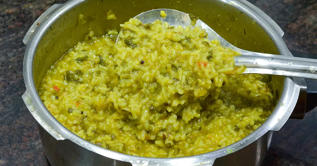 Easy Palak Khichdi Recipe